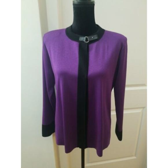 EXCLUSIVELY MISOOK Purple and Black Cardigan Sz Small - Picture 1 of 10